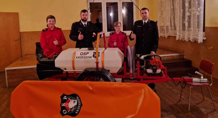 Krzeszów: Tacy strażacy to skarb! Ratują i… konstruują. 