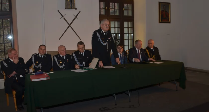 Strażacy obradowali, młodzież ślubowała 