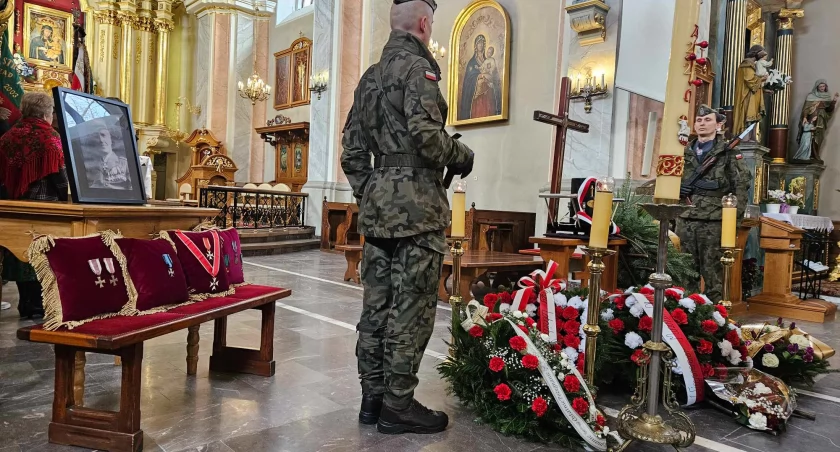 Ostatnie pożegnanie Stanisława Marka, Kawalera Virtuti Militari