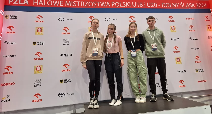 Młodzi lekkoatleci na zawodach mistrzowskich we Wrocławiu