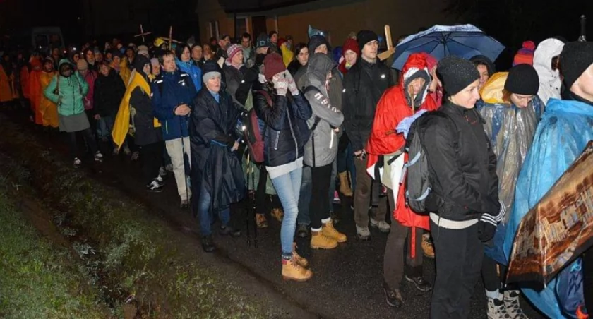 Zapisz się na Lachowicką Nocna Drogę Krzyżową