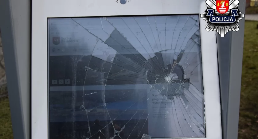 Wyżył się na infokiosku! Nie wziął po uwagę jednego (video)