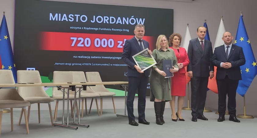Miasto Jordanów z dużą dotacją na remont drogi 