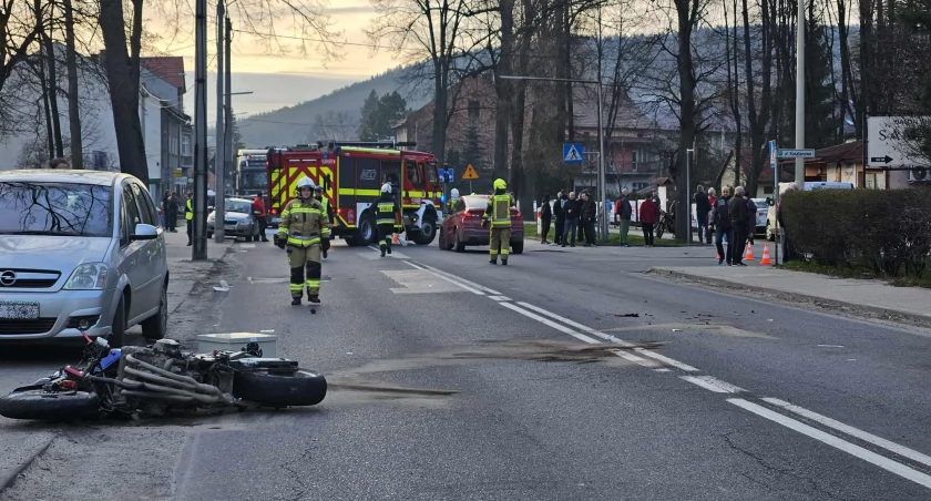 Wypadek w centrum Makowa Podhalańskiego. Droga krajowa była zablokowana (Aktualizacja)