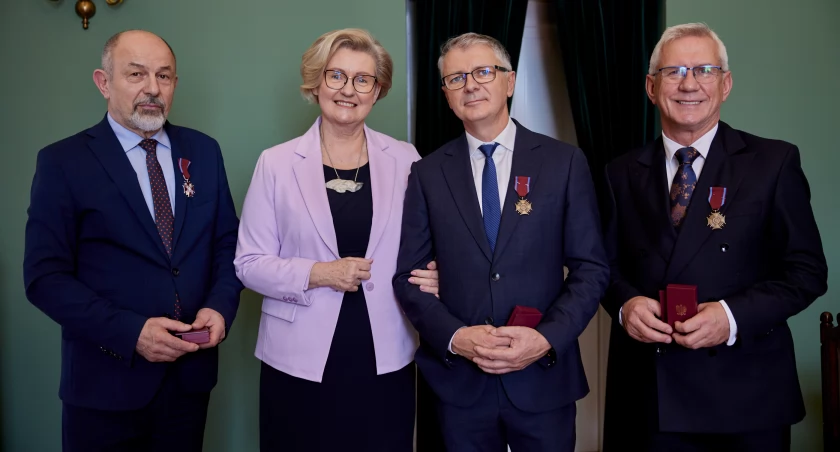 Stanisław Tempka z Brązowym Krzyżem Zasługi