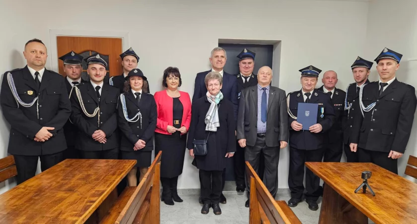Strażacy z Grzechyni i Budzowa będą mieli nowe samochody 