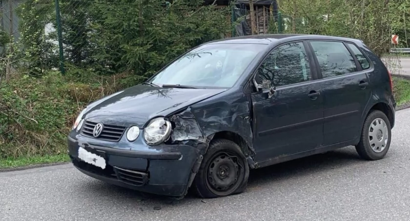 Otarła się volkswagenem o ciężarówkę 