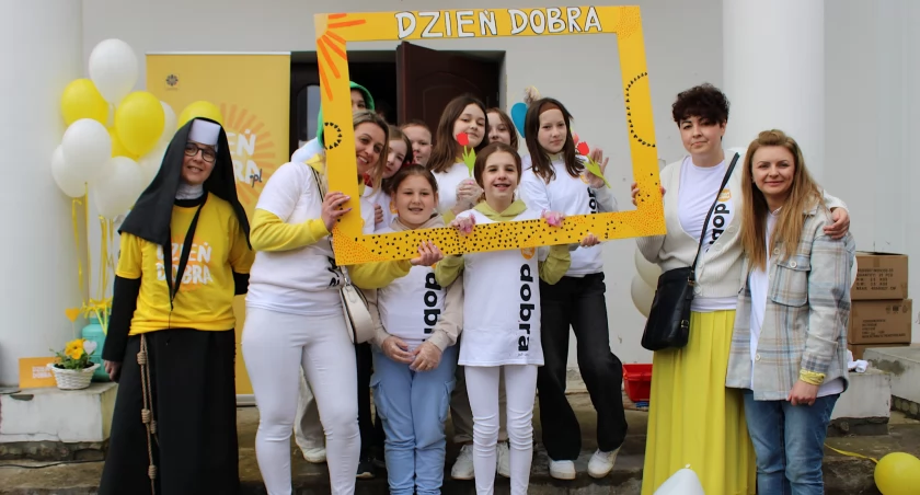 Dzień Dobra z Caritas: wolontariusze rozjaśnili Zembrzyce