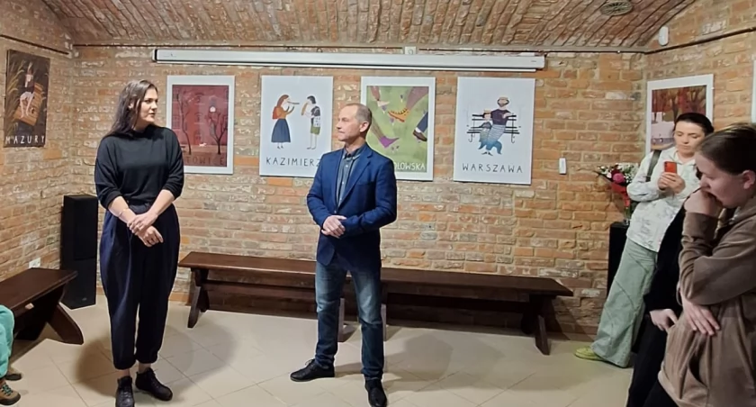 Pocztówka z Polski w Galerii pod Basztą w Jordanowie
