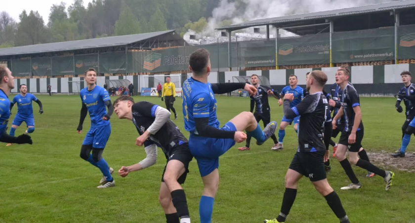 (FOTO, VIDEO) OKRĘGÓWKA PODHALAŃSKA: Skromne 1:0 i Jordan odjeżdża wiceliderowi na cztery punkty