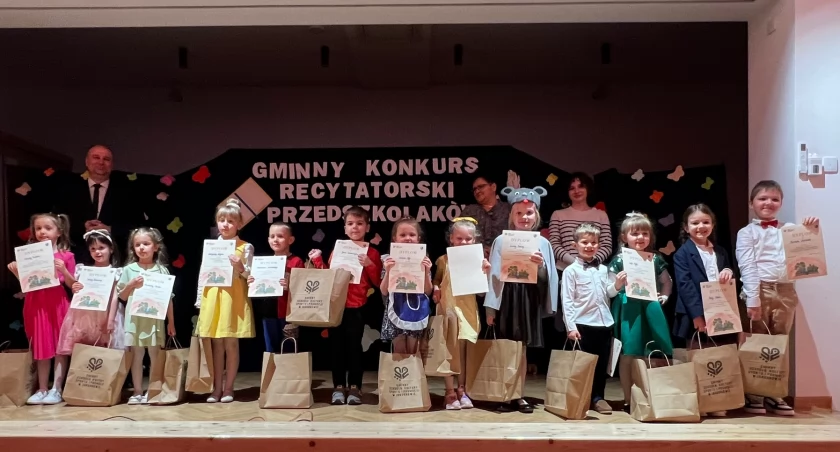 Gminny Konkurs Recytatorski Przedszkolaków w Osielcu: Małe Talenty Podbijają Serca Publiczności