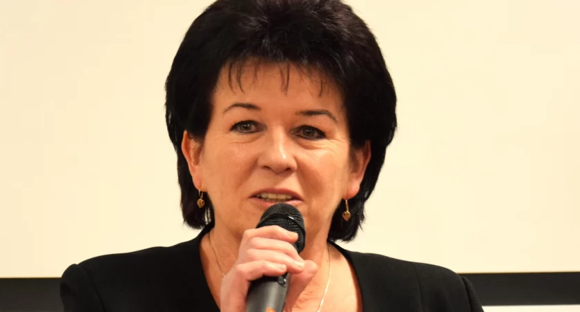 Anna Sobinek z honorowym odznaczeniem 