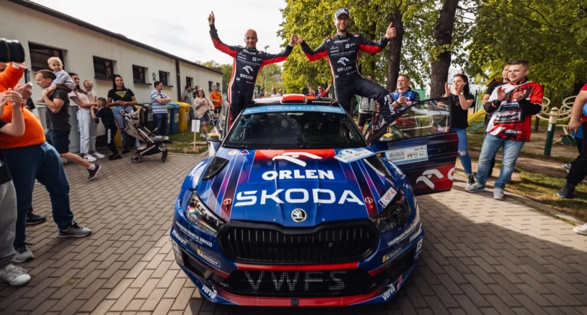 (FOTO, VIDEO) Miko Marczyk i Szymon Gospodarczyk wygrywają Rajd Świdnicki