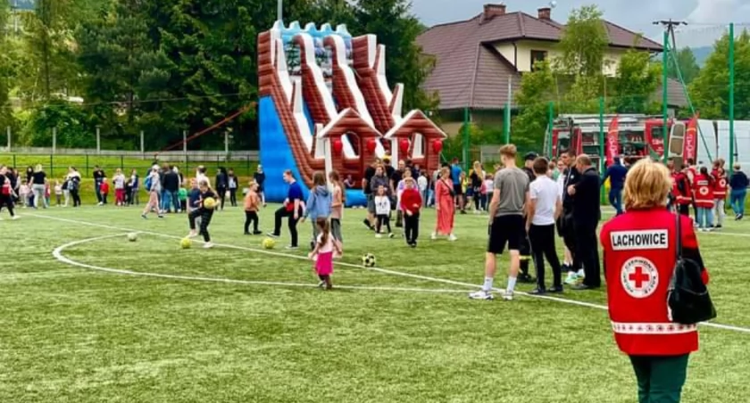 Na I Podbabiogórski Dzień Dziecka w Lachowicach zapraszają prezes Krzysztof Chorąży i klub Lachy Lachowice-Hucisko 