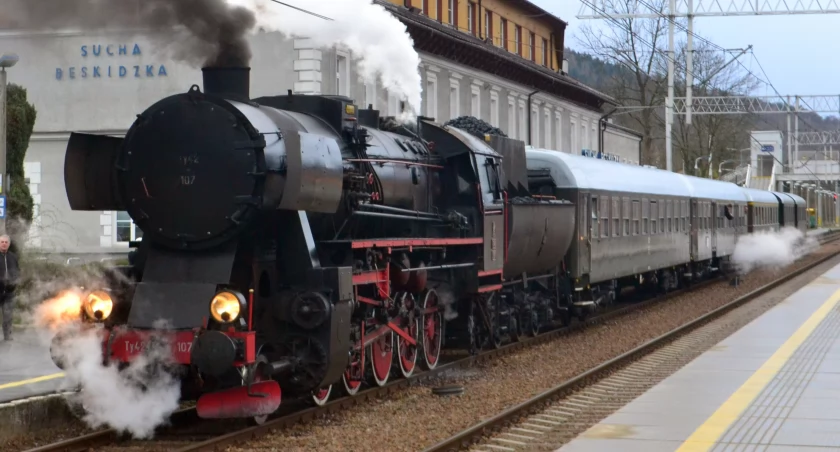 Niezapomniana podróż pociągiem historyczną trasą 