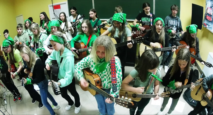 Poznajcie Bandę Zielonych Łobuzów i ich piosenkę na Dzień Mamy oraz inne rockowe utwory