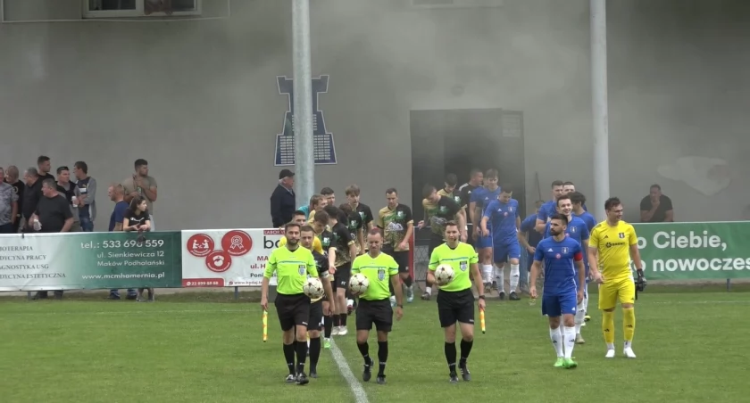V-LIGA: Tradycja zachowana, golowisko w Białce