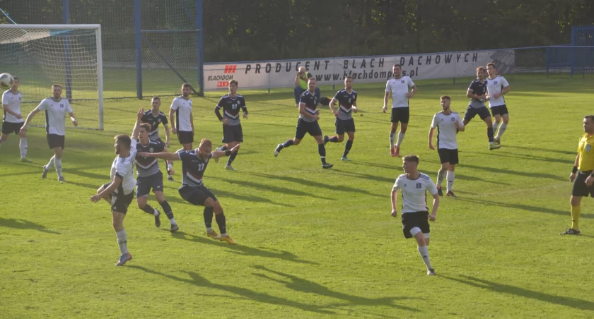 V-LIGA: Tempo traci cztery gole z najsłabszą drużyną w lidze