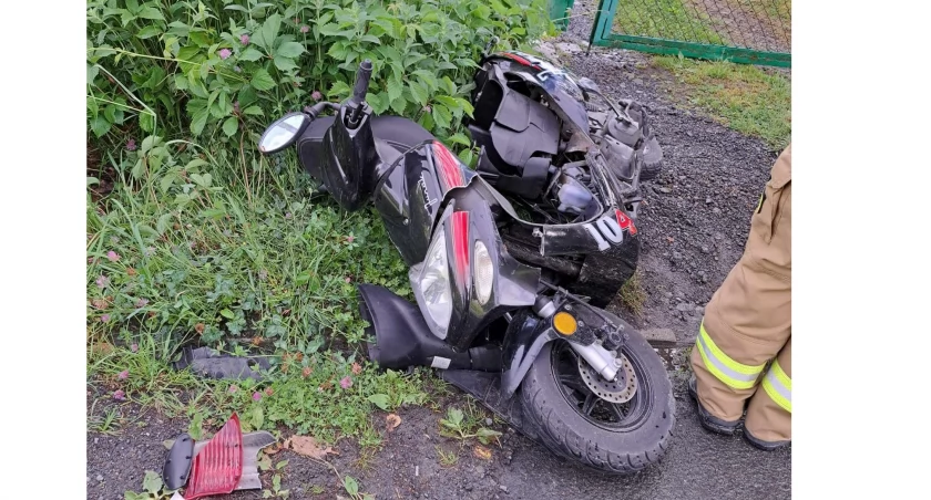 Zdarzenie ciągnika z motorowerem. Poszkodowana w szpitalu 
