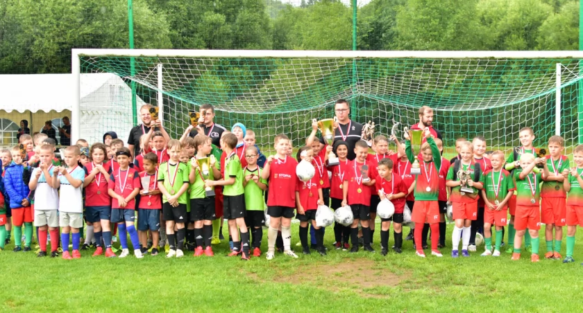 Huragan Skawica wygrywa turniej żaków w drugiej edycji Bystra CUP 2024