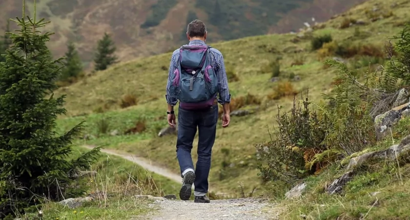 Jak przygotować się do intensywnego trekkingu górskiego?