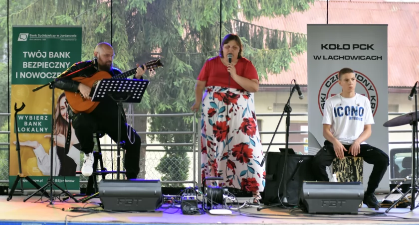 Moc muzyki i wdzięczności: Relacja z koncertu charytatywnego