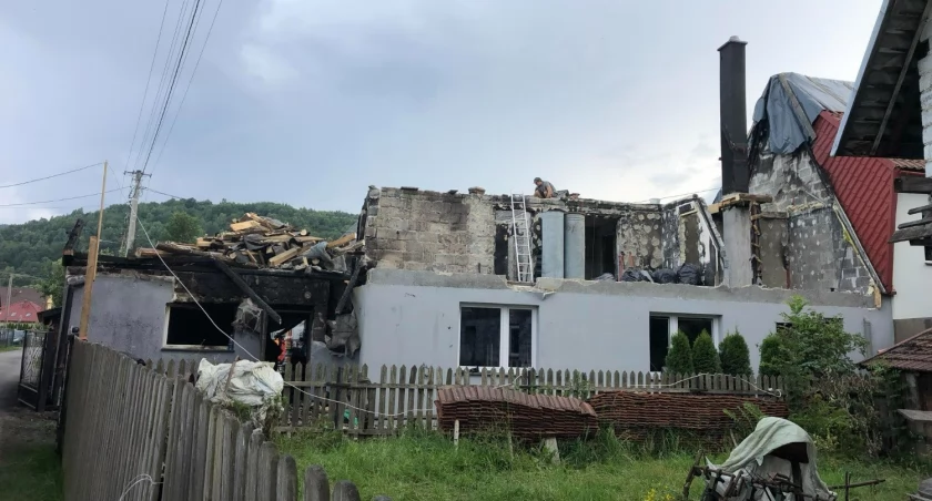 Stracili dach nad głową. Pogorzelcy proszą o pomoc 