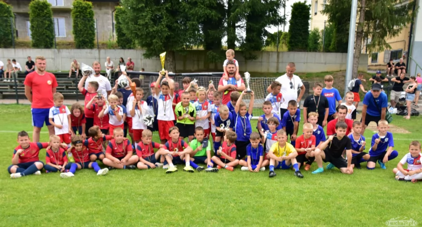 Halniak Maków Podhalański ponownie, a Świt Osielec po raz pierwszy triumfują w turnieju Naroże Cup 2024