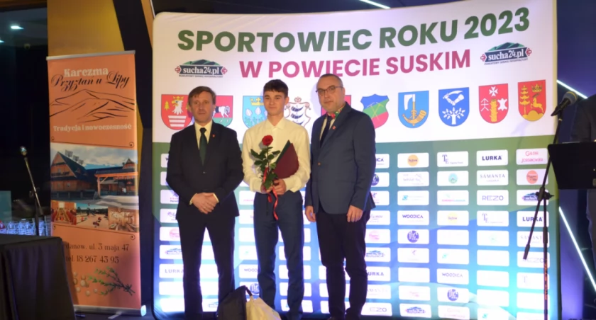 Fantastyczny start i srebrny medal Kuby Mazura w skoku w dal na mistrzostwach Polski U-18