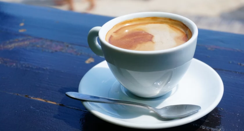 Czy picie espresso latem jest szkodliwe?