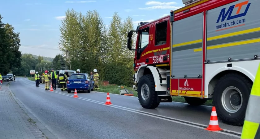 Palcza: Zderzenie trzech pojazdów (Aktualizacja)