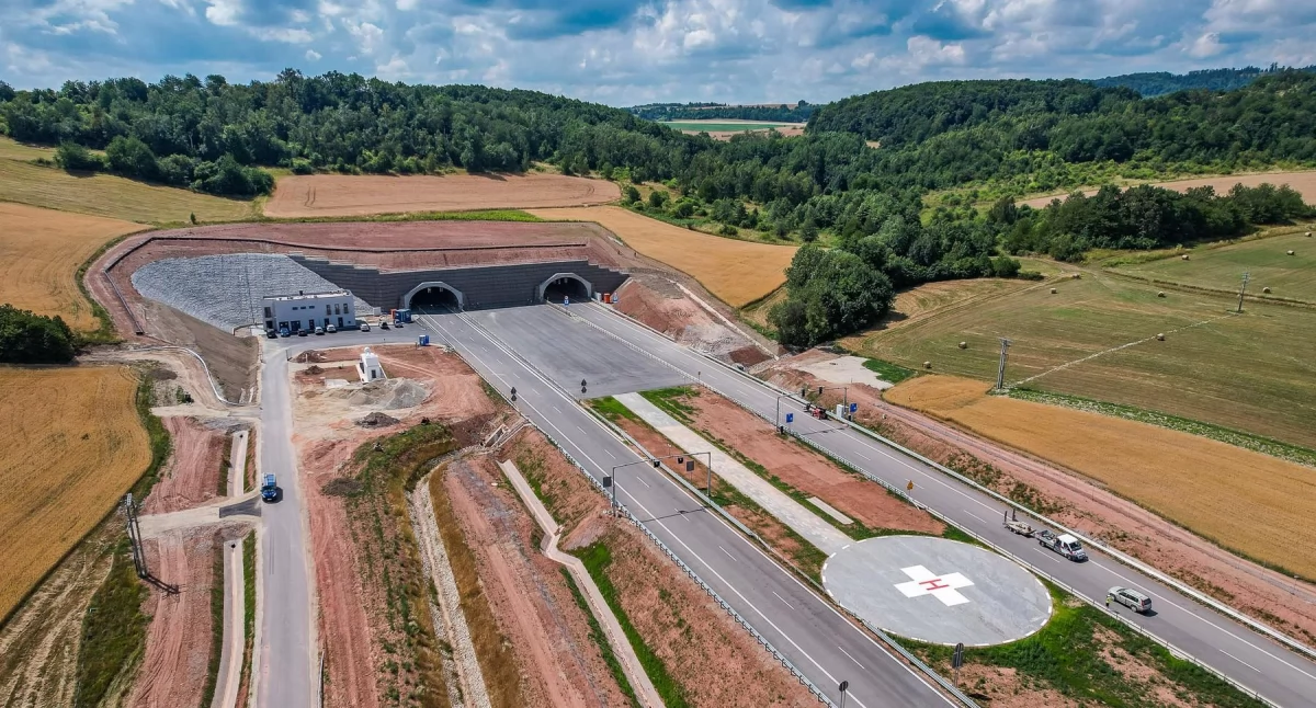 To już oficjalne! Tunel w Naprawie nie jest już rekordowo długi 