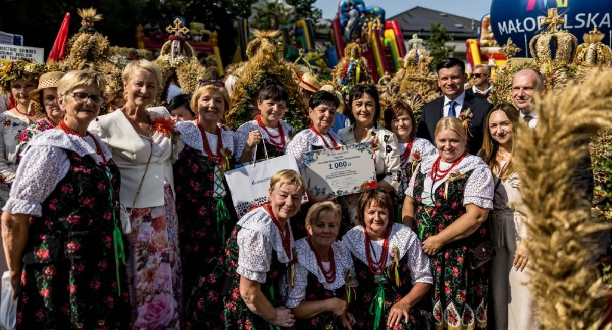 Koła Gospodyń w Białce i Osielcu nagrodzone na dożynkach wojewódzkich 