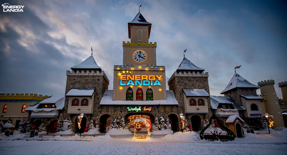 Energylandia wystartowała z promocją 4+4!  Kup bilety na jesień i odbierz wejściówki na zimę za darmo!