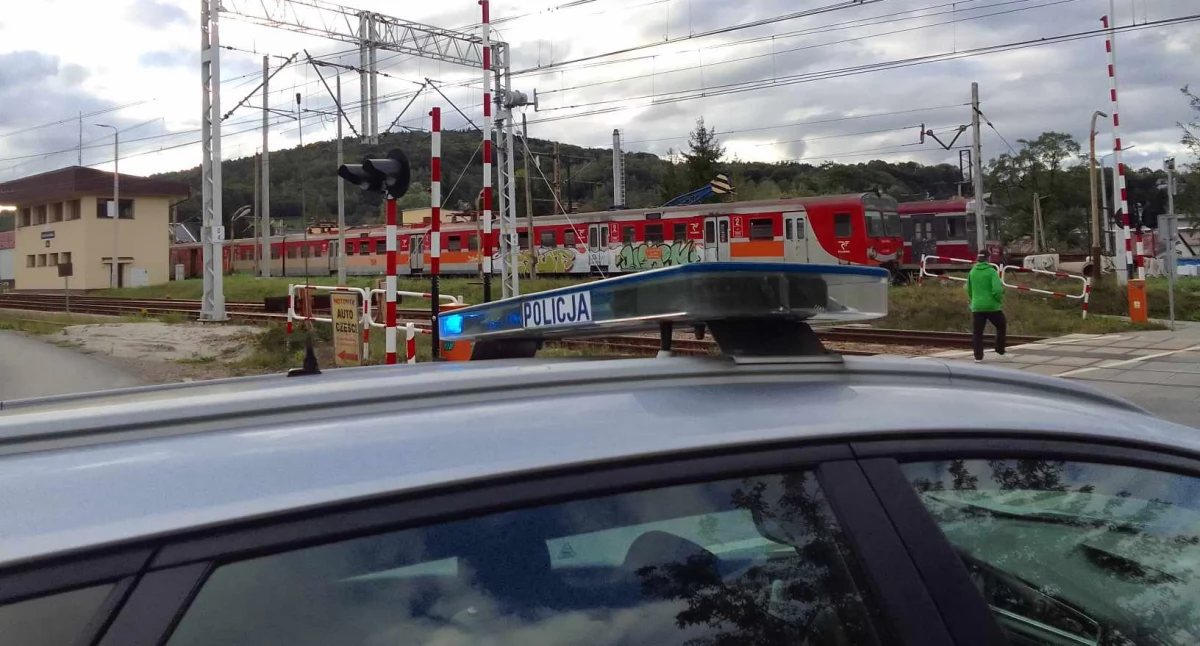 Interwencja służb na bocznicy kolejowej w Suchej Beskidzkiej 