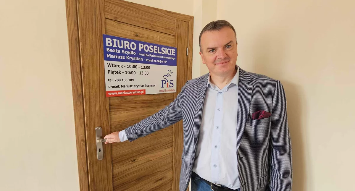 Poseł na Sejm Mariusz Krystian otworzył biuro w Suchej Beskidzkiej