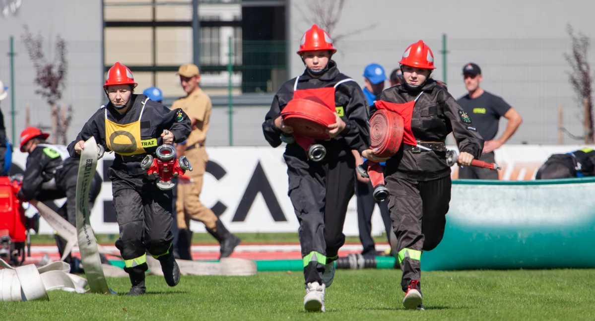 Strażacy rywalizowali na suskim stadionie (zdjęcia i video)