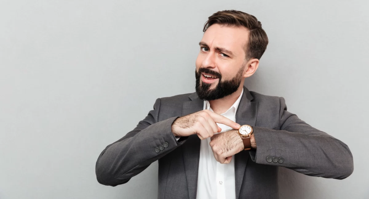 Czym grozi częste spóźnianie się do pracy?