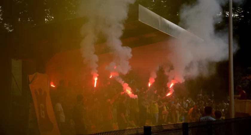 A-KLASA SUSKA: Remis jak porażka dla Halniaka, nowe siwe włosy u trenera Garbarza