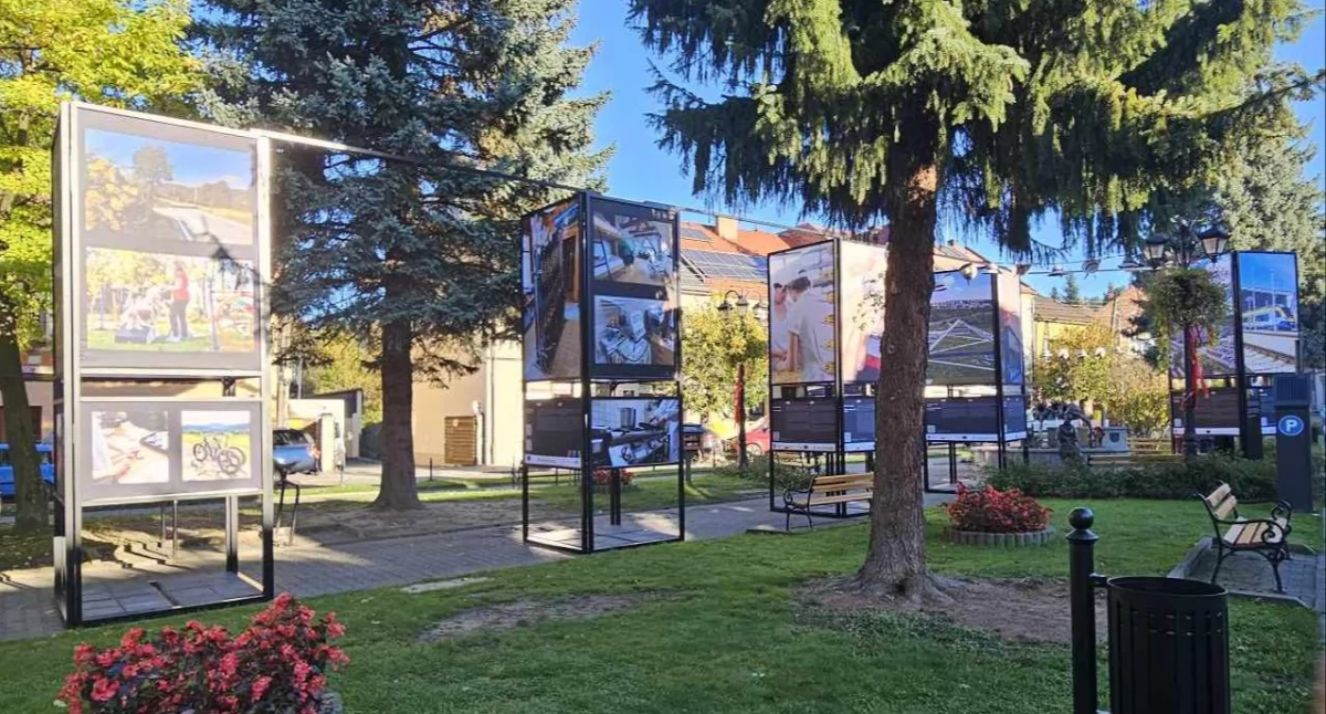 Wystawa na makowskim rynku. Zobacz jak zmieniła się Małopolska 