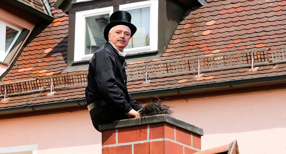 Przeglądy kominiarskie kominów to obowiązek i gwarancja bezpieczeństwa 