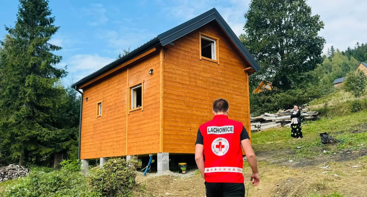 Pogorzelcy z Grzechyni już w nowym domu – apel o pomoc w dalszym wyposażeniu
