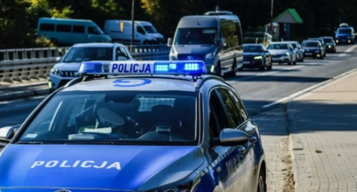 Nie zatrzymał się do kontroli drogowej. Wszystko przez zawartość bagażnika! 