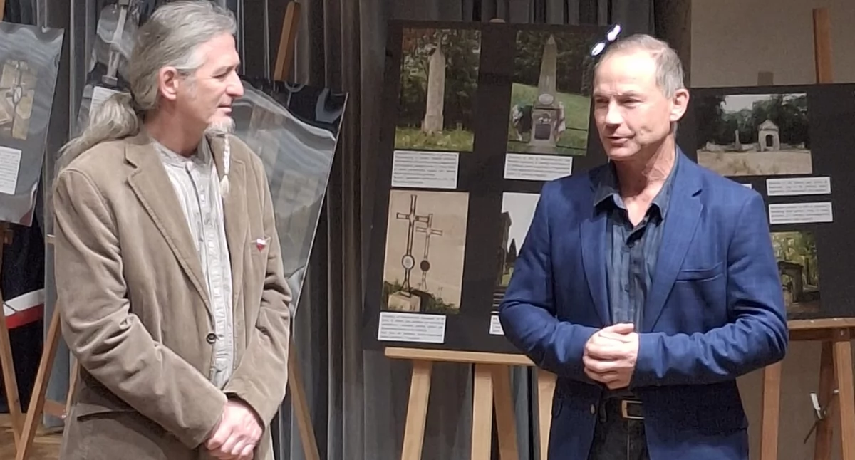  Refleksja nad historią i pamięcią. Wystawa fotografii Ryszarda Bosowskiego w Jordanowie 