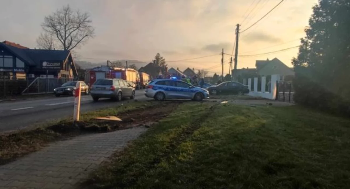  Białka: 24-latek bez prawa jazdy stracił kontrolę nad pojazdem