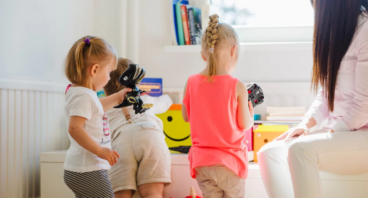 Zyskaj zawód, który jest inwestycją w przyszłość! Kurs opiekuna w żłobku drogą do kariery