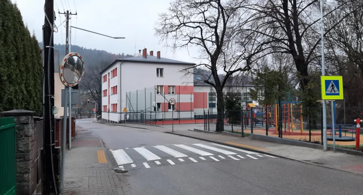 Nowe doświetlenie przejścia dla pieszych przy ul. Zasypnickiej