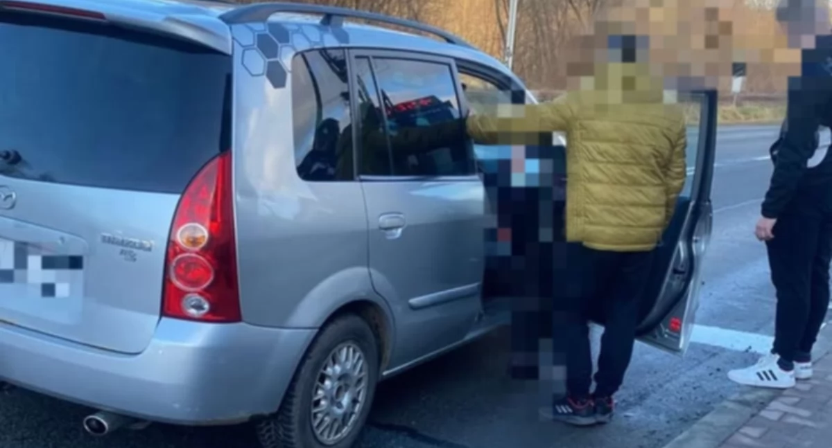 Wjechał mazdą w audi 