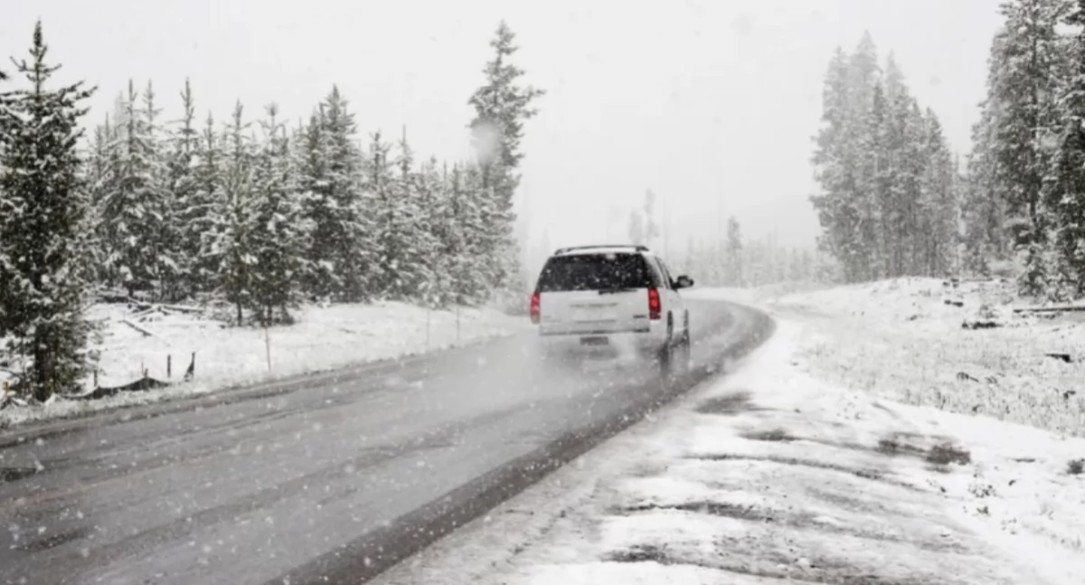 Ostrzeżenie meteorologiczne dla powiatu suskiego: Marznące opady deszczu i śniegu