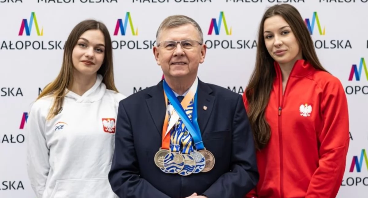 Wicemarszałek województwa spotkał się z suskimi mistrzyniami! 
